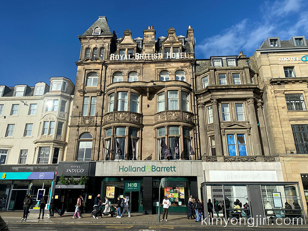 에딘버러 호텔 – Hotel Indigo Edinburgh Princes Street